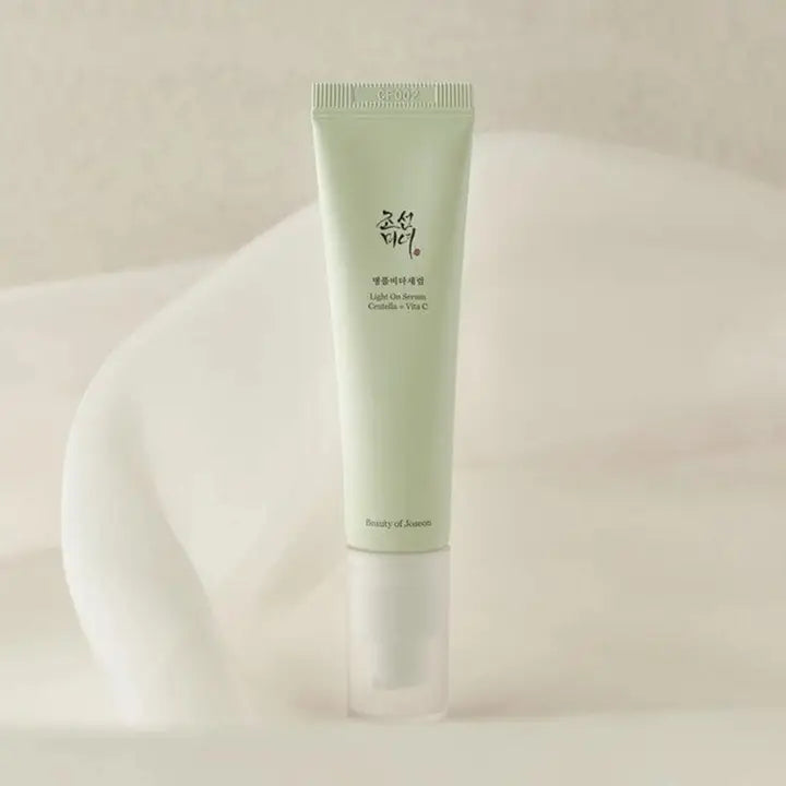 LIGHT ON SERUM : CENTELLA + VITA C 30ML